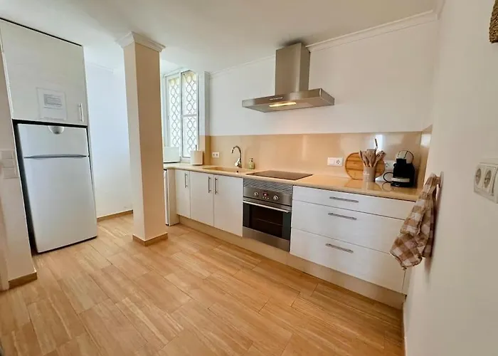 360 Sea View Beachfront 2 Bedrooms Διαμέρισμα *