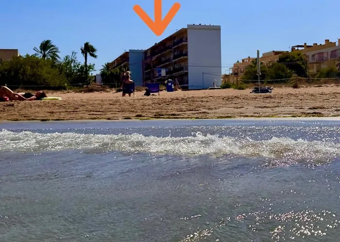 360 Sea View Beachfront 2 Bedrooms *