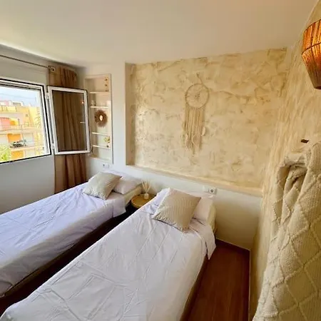 360 Sea View Beachfront 2 Bedrooms Apartment *