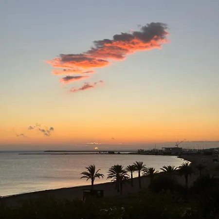 360 Sea View Beachfront 2 Bedrooms Apartment Dénia