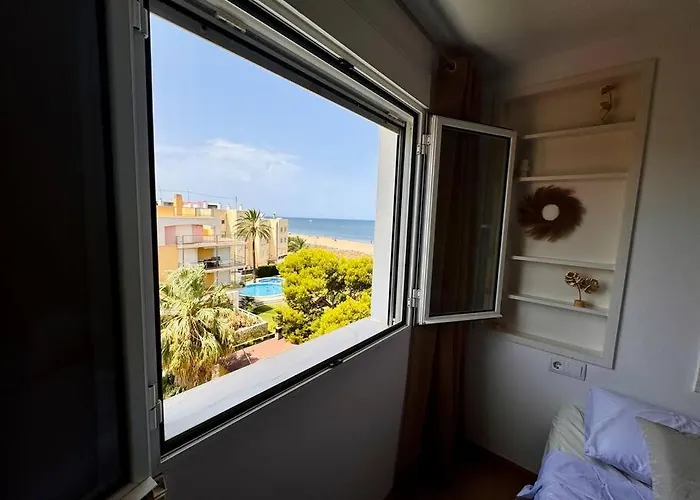 360 Sea View Beachfront 2 Bedrooms * דניה