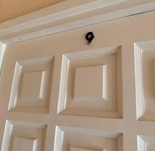 360 Sea View Beachfront 2 Bedrooms דירה *